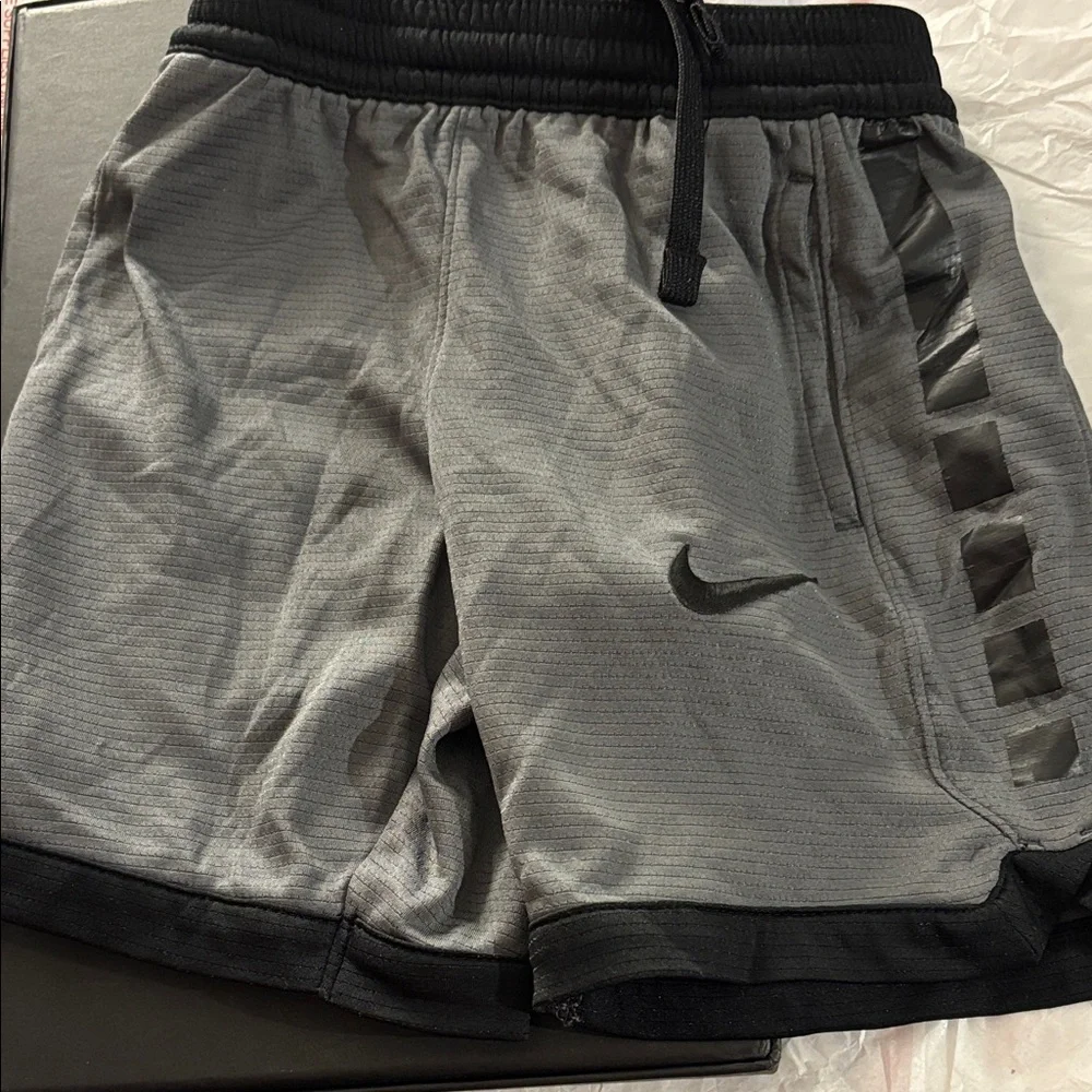 Nike boys Black and Gray Athletic Shorts 5